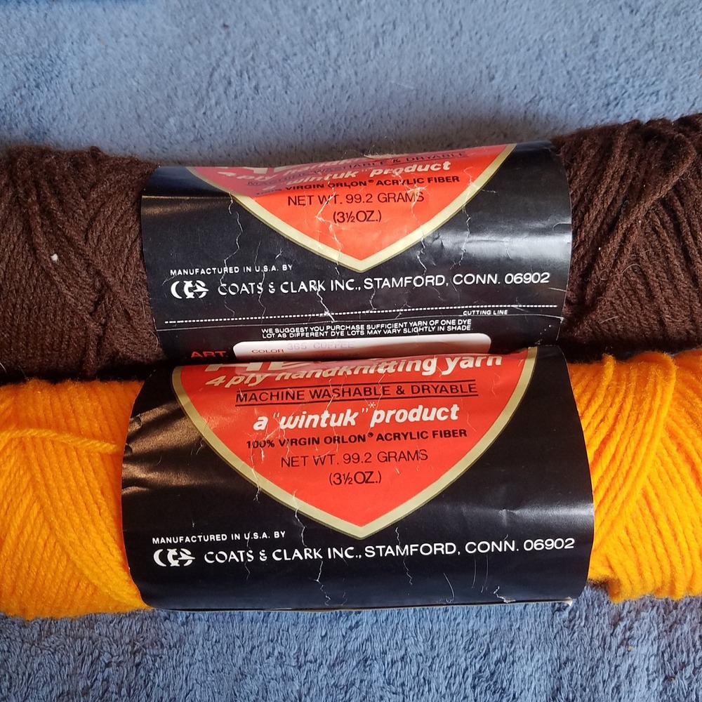 Red Heart Yarn 4 Ply Unisex 7oz Brown Orange New Vintage Wintuk Acrylic 2 Skeins - Picture 2 of 4